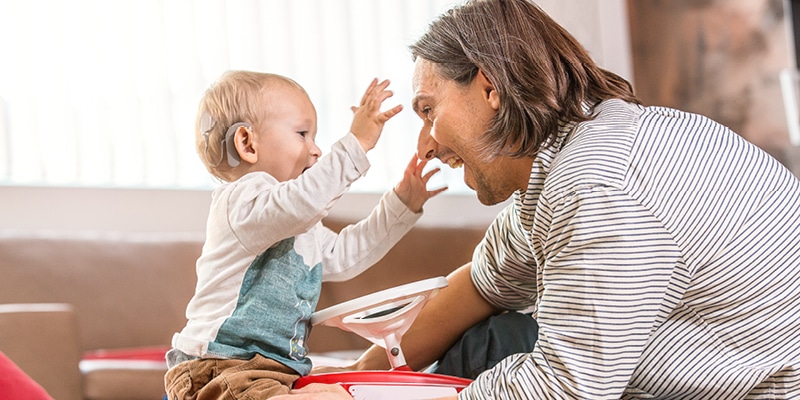 This aural rehabilitation lesson kit is designed to help babies and young children learn verb usage.